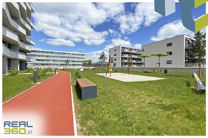 Liebevoll gestalteter Spielplatz