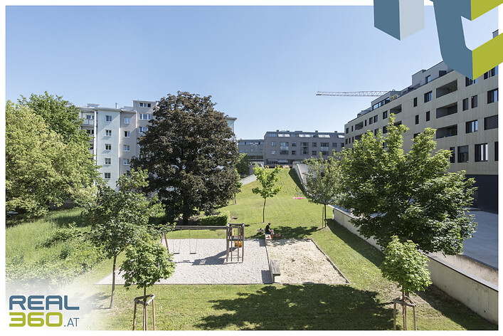 Innenhof samt Spielplatz