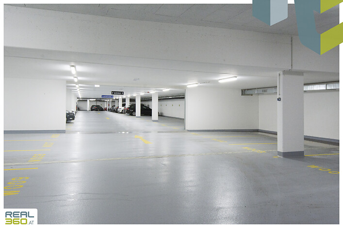 Tiefgarage im UG